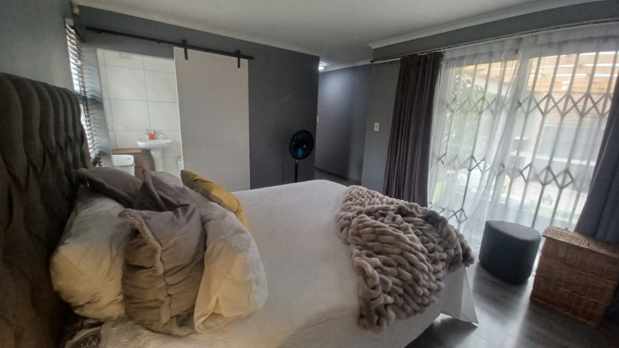 3 Bedroom Property for Sale in Highbury Western Cape